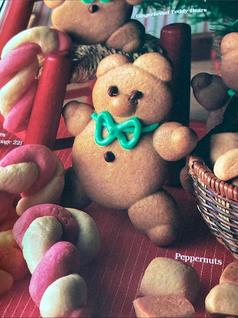Better Homes and Gardens Cookies for Christmas - Holiday Cookbook - vintage